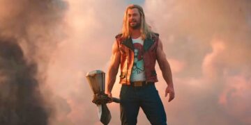 Chris Hemsworth's Thor builds an army to destroy Christian Bale's Gorr in trailer.