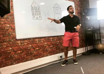 By making an amount of 8 figures online, Anthony Sandi is on his way to become a successful billionaire through constant determination