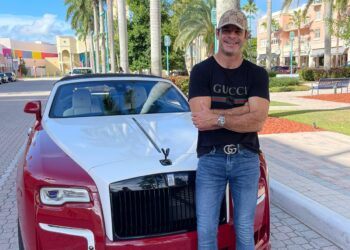 Bill Kneebusch, as a top business coach, consultant, and entrepreneur, charts a success story with his company Blacklist Consulting.