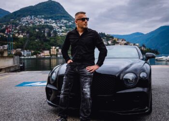 Necosso is back with a killer new track: Summertide