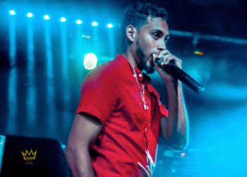 By setting a perfect example for everyone that one can achieve anything if the person is determined, Apexx stand in awe of crowd