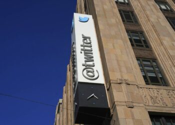 Elon Musk orders Twitter staff to work every minute of every day on ‘blue tick’ charge