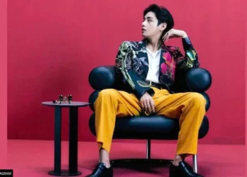 BTS V Will Return To Acting While Preparing For Solo Album Debut, According To Reports