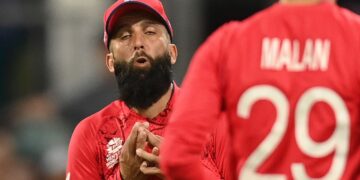 The “easy” drop of Glenn Phillips by an England player during the T20 World Cup is made fun of by Moeen Ali’s kid.