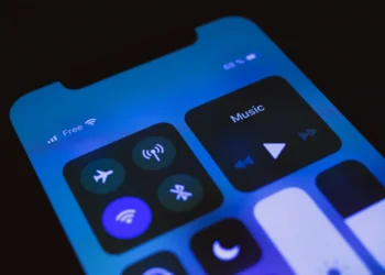 IT’S A Hidden Only recently have people begun to understand that the iPhone contains a number of secret codes that unlock additional capabilities.