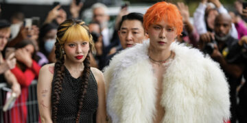 Break up after 6years k-pop stars hyunA and dawn together