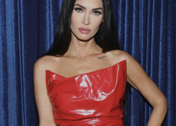 Megan Fox Goes Blonde – The Goth Bride’s New Look