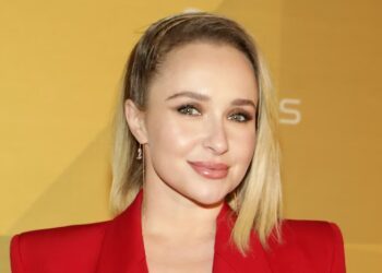 Vanity Fair Oscars After-Party 2023 Red Carpet Fashion: See Every Look as the Stars Arrive